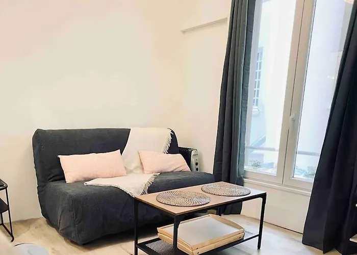 Exigehome-Versailles A 2 Pas Du Chateau